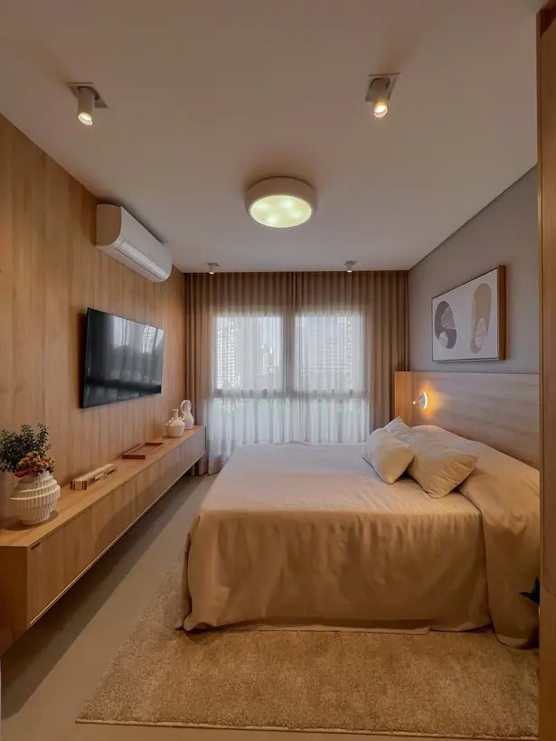 Quarto master